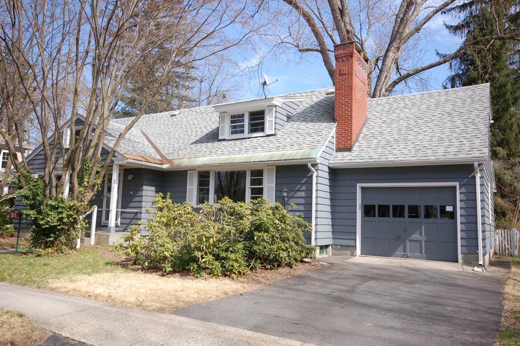 88 Maynard Road Northampton, MA 01060 - Photo 2 of 29 Gallery Image 2