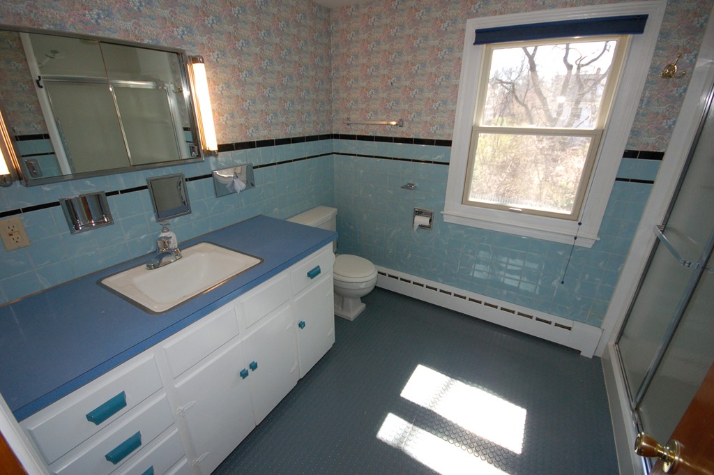 88 Maynard Road Northampton, MA 01060 - Photo 21 of 29 Gallery Image 21