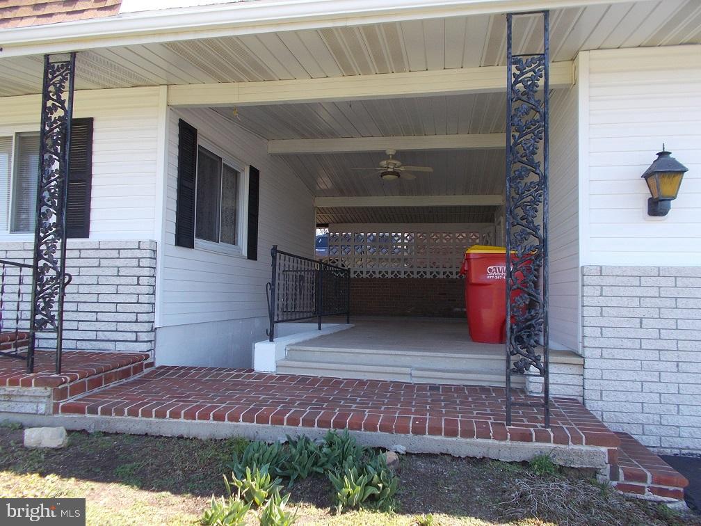 14807 Daley Road Hagerstown, MD 21740 - Photo 27 of 37 EXTERIOR FRONT