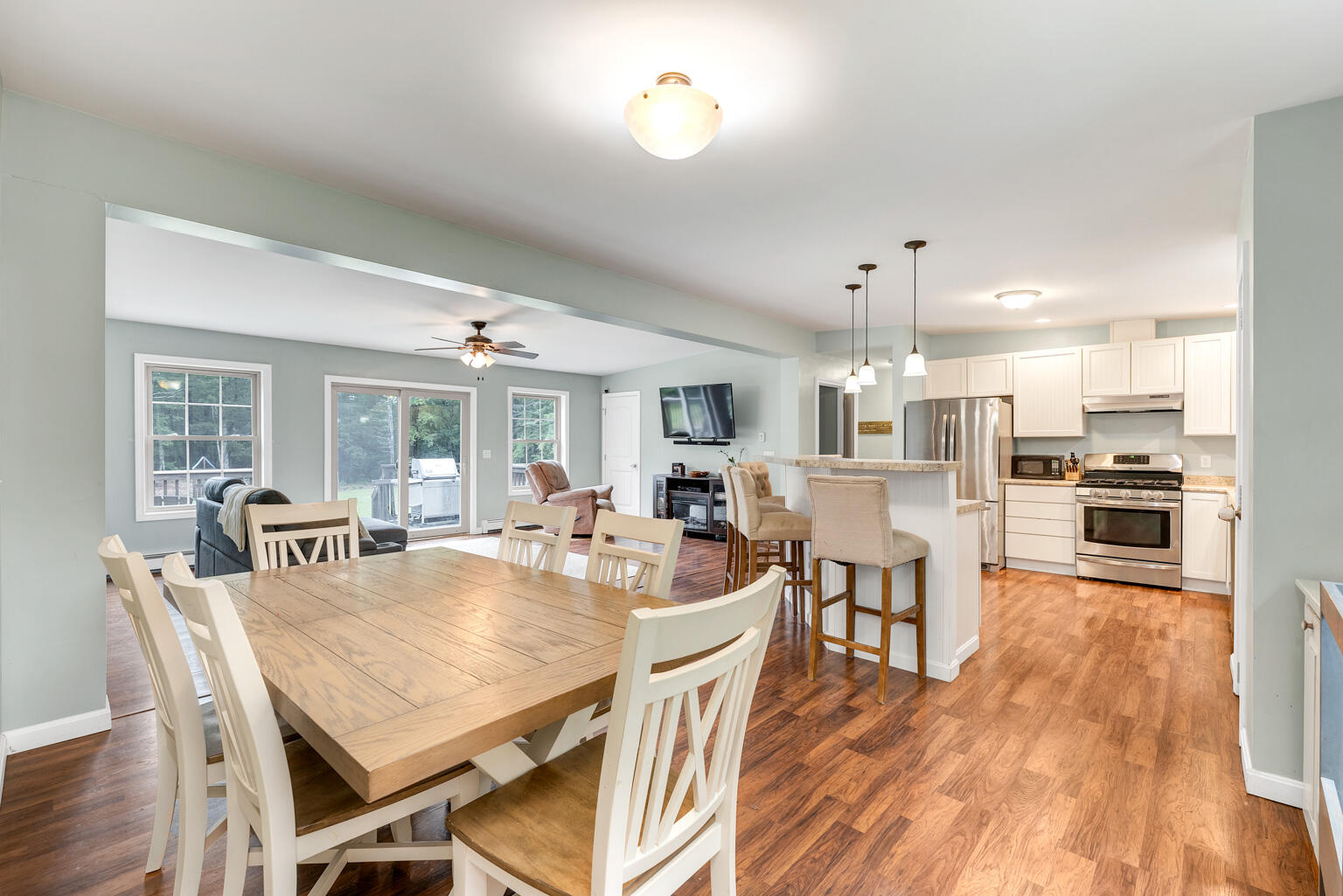 192 Oak Hill Road Lebanon, ME 04027 - Photo 3 of 33 192OakHillRd026