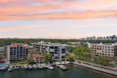 $3,650,000 | 3581 East Glencoe Street, Unit 309, Miami, FL 33133