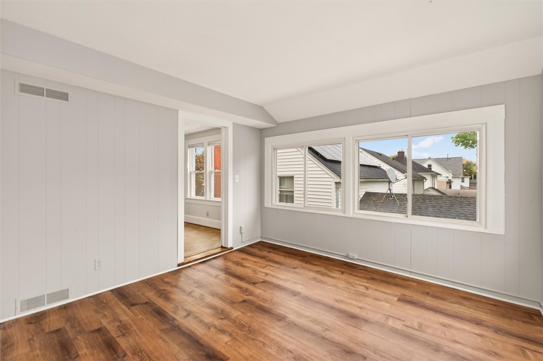 126 West Avenue East Rochester, NY 14445 - Photo 7 of 34