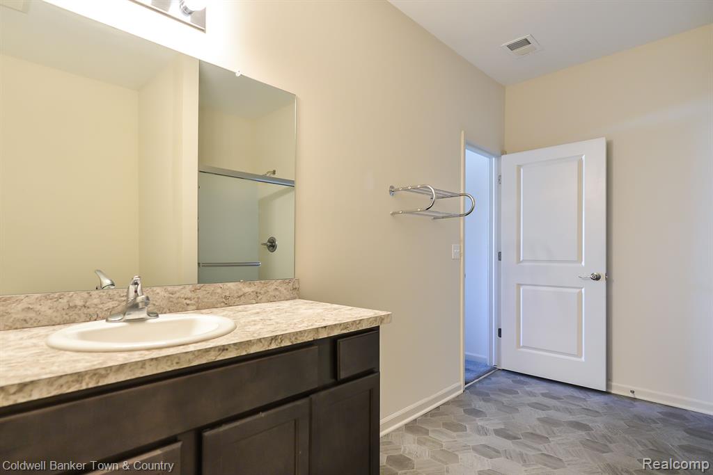 9940 Ridge Run Street Howell, MI 48855 - Photo 14 of 21