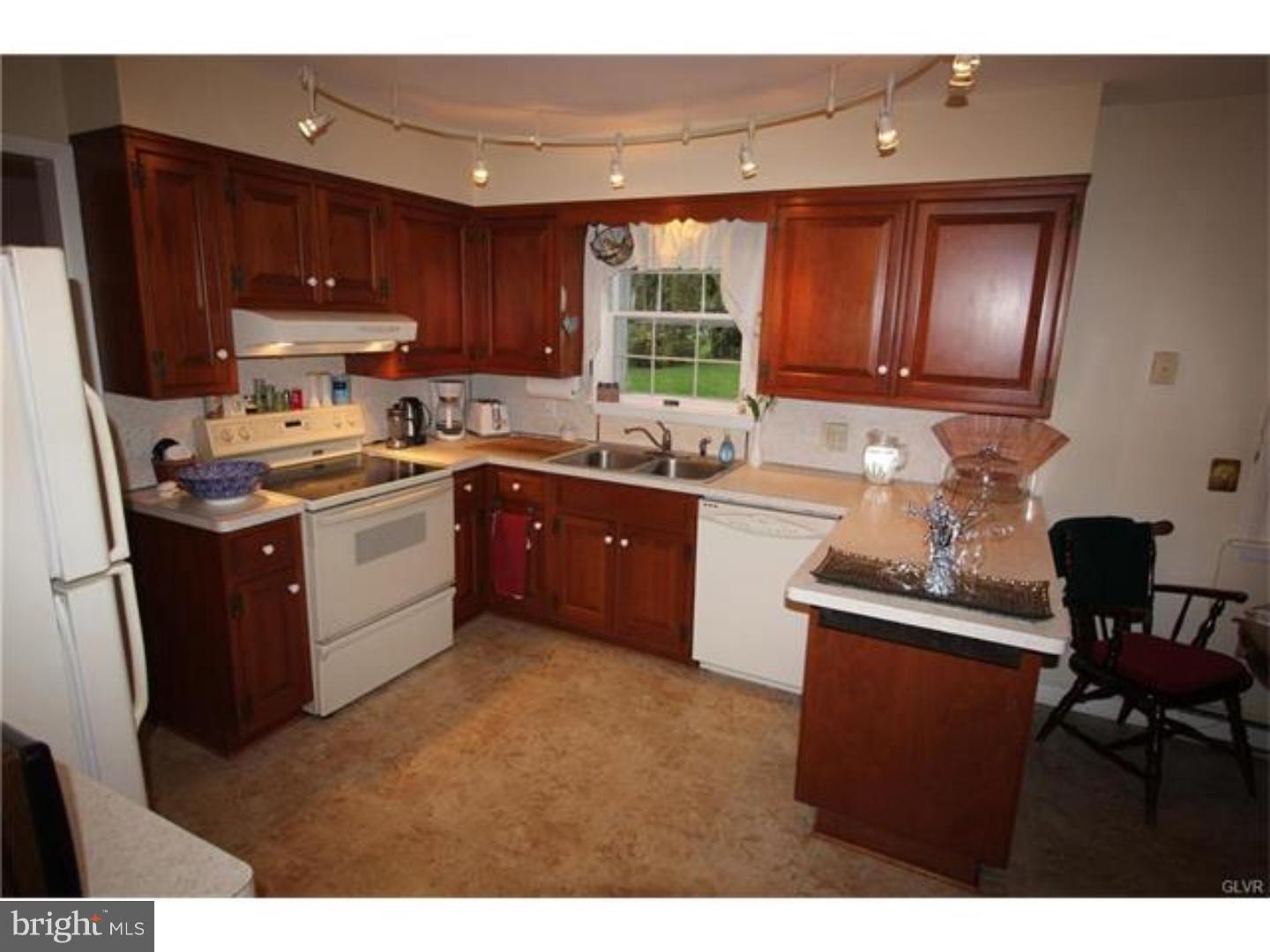 399 Klines Corner Road Mertztown, PA 19539 - Photo 8 of 25 Gallery Image 8