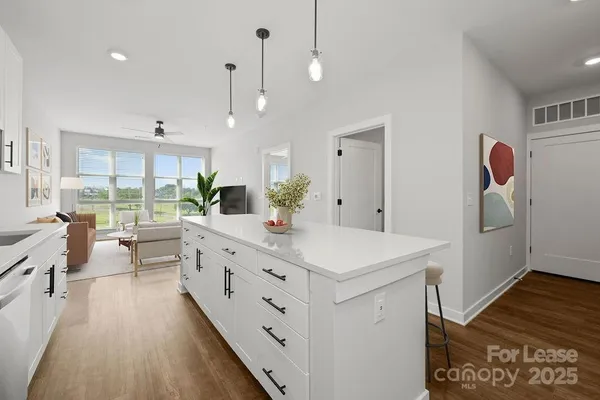 $4,144 | 704 West Tremont Avenue, Unit TH1, Charlotte, NC 28203