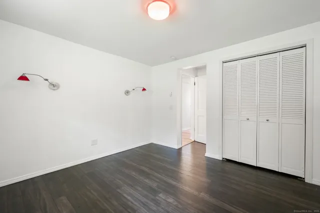 $452,000 | 37 Stoneywood Drive, East Lyme, CT 06357