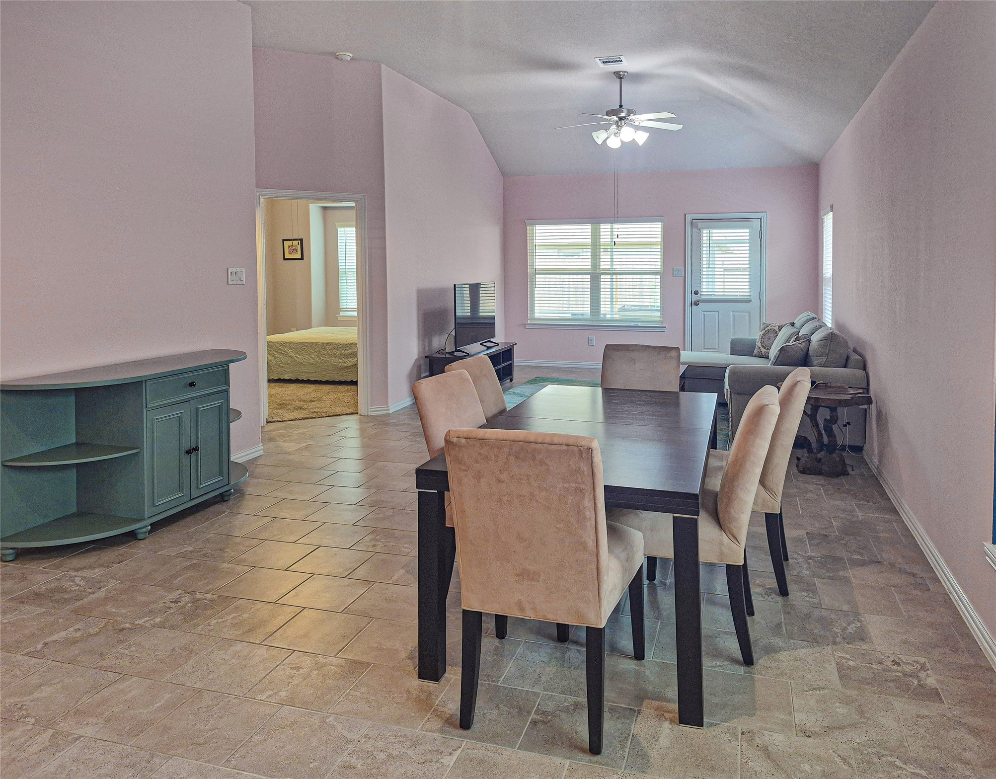 104 Cullen Street Angleton, TX 77515 - Photo 4 of 25