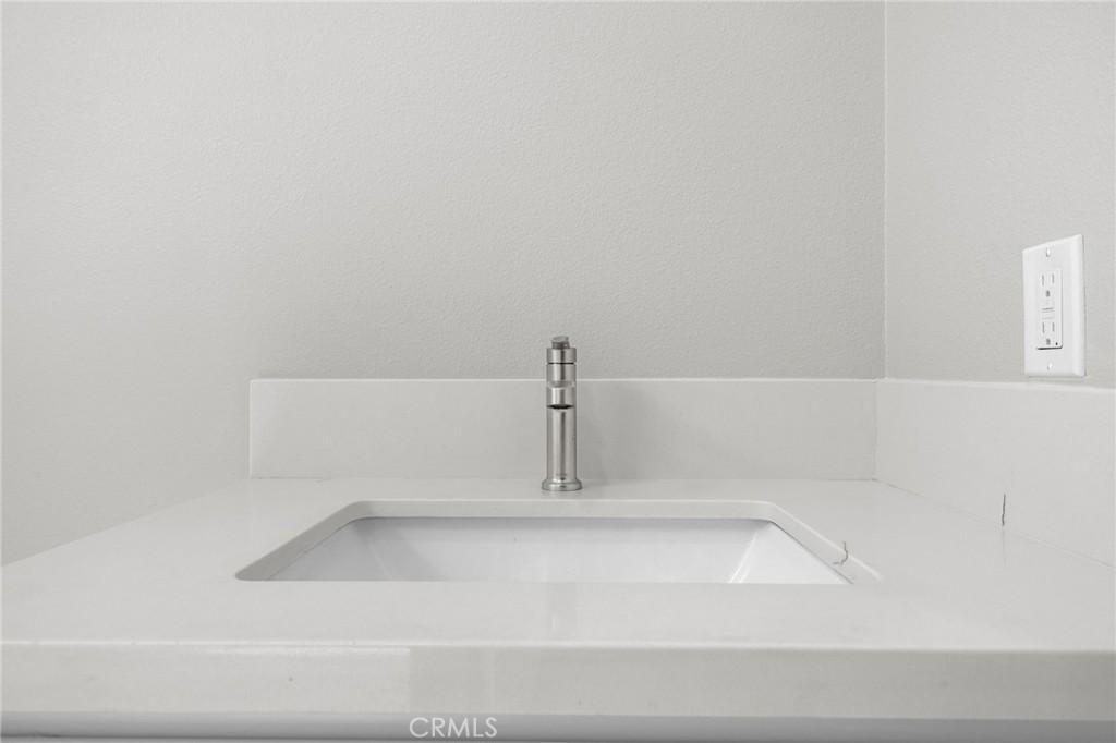 1341 East 8th Street Beaumont, CA 92223 - Photo 14 of 38