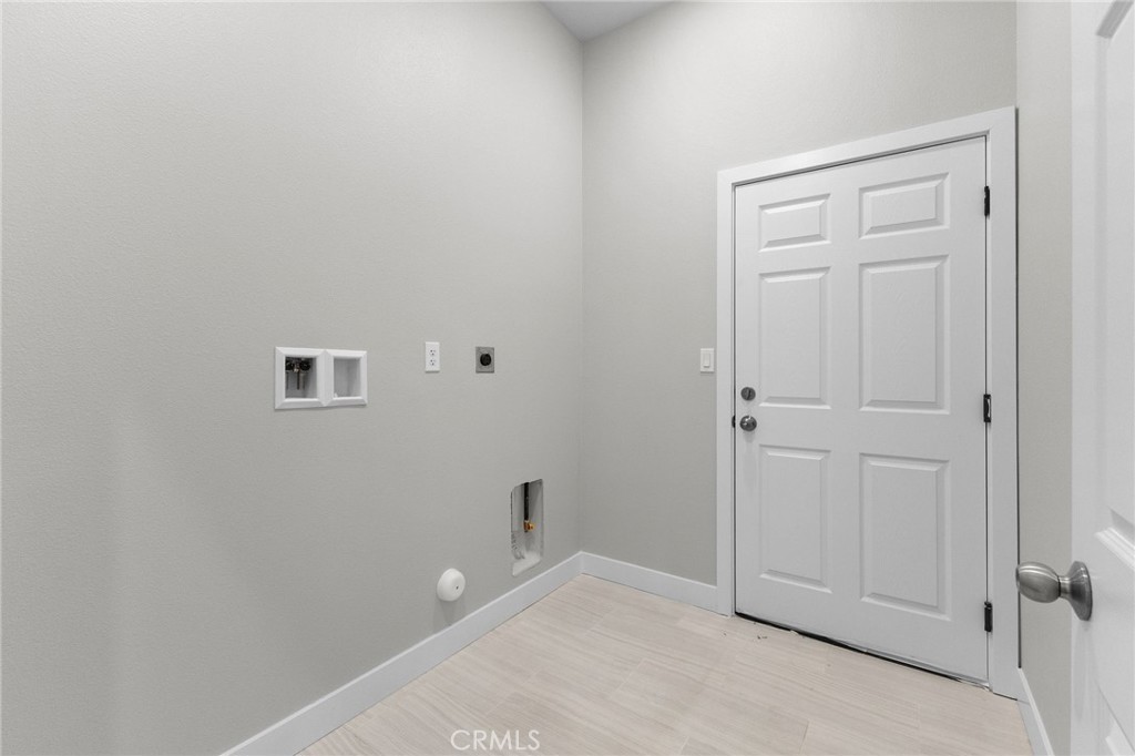 1341 East 8th Street Beaumont, CA 92223 - Photo 15 of 38 a view of an empty room