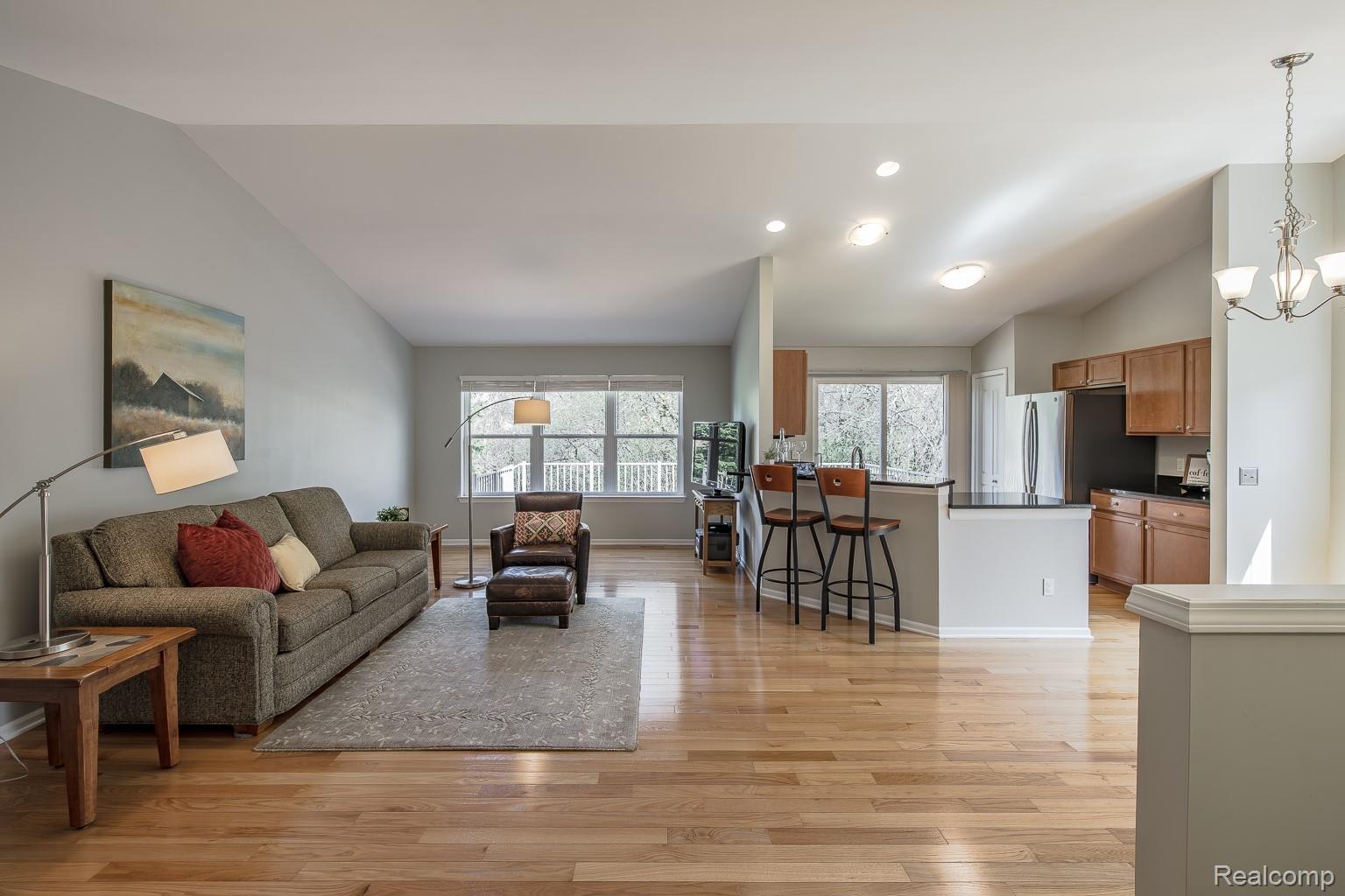 6150 Timberstone Way Clarkston, MI 48346 - Photo 13 of 51 Sprawling living area!