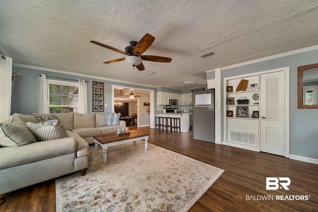 3160 Ching Dairy Road Mobile, AL 36618 - Photo 4 of 30 Family Room