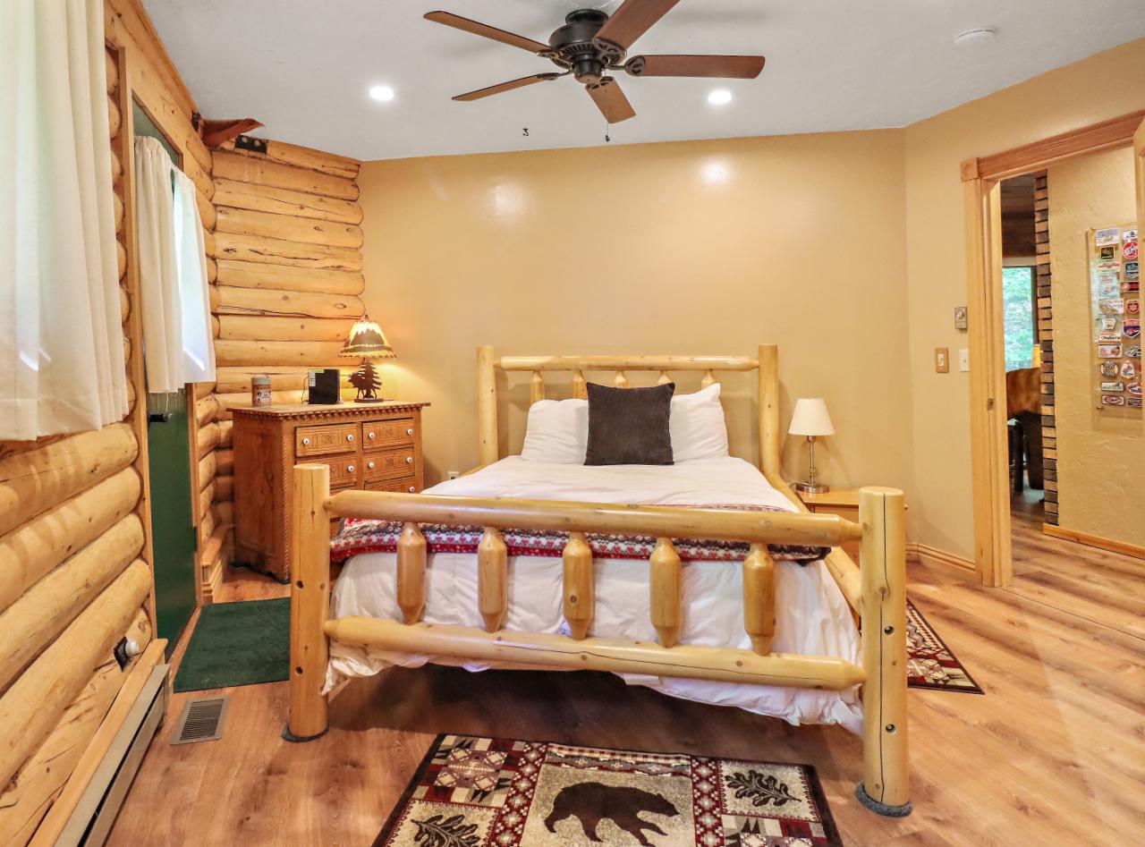 1720 East Bass Lake Road Eagle River, WI 54521 - Photo 5 of 13 Gallery Image 5