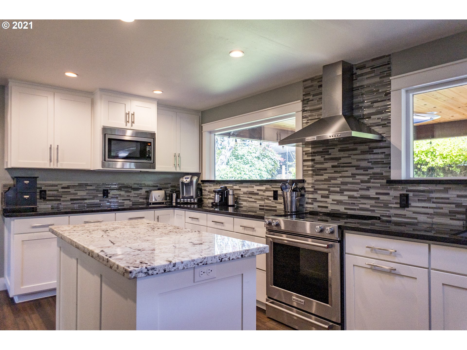2924 Norkenzie Road Eugene, OR 97408 - Photo 4 of 19 Gallery Image 4