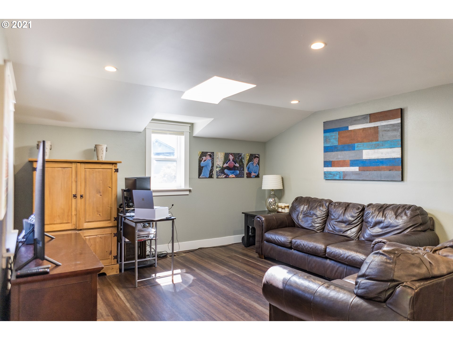 2924 Norkenzie Road Eugene, OR 97408 - Photo 6 of 19 Gallery Image 6