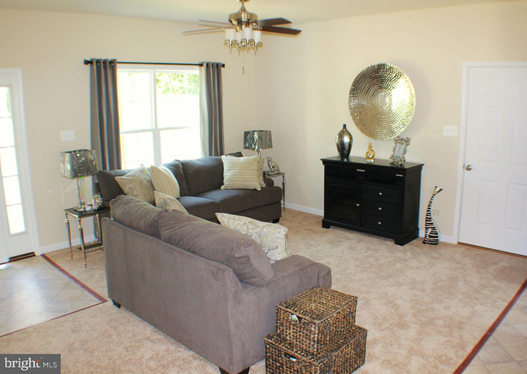 2082 Courthouse Road Stafford, VA 22554 - Photo 6 of 15 Living Room