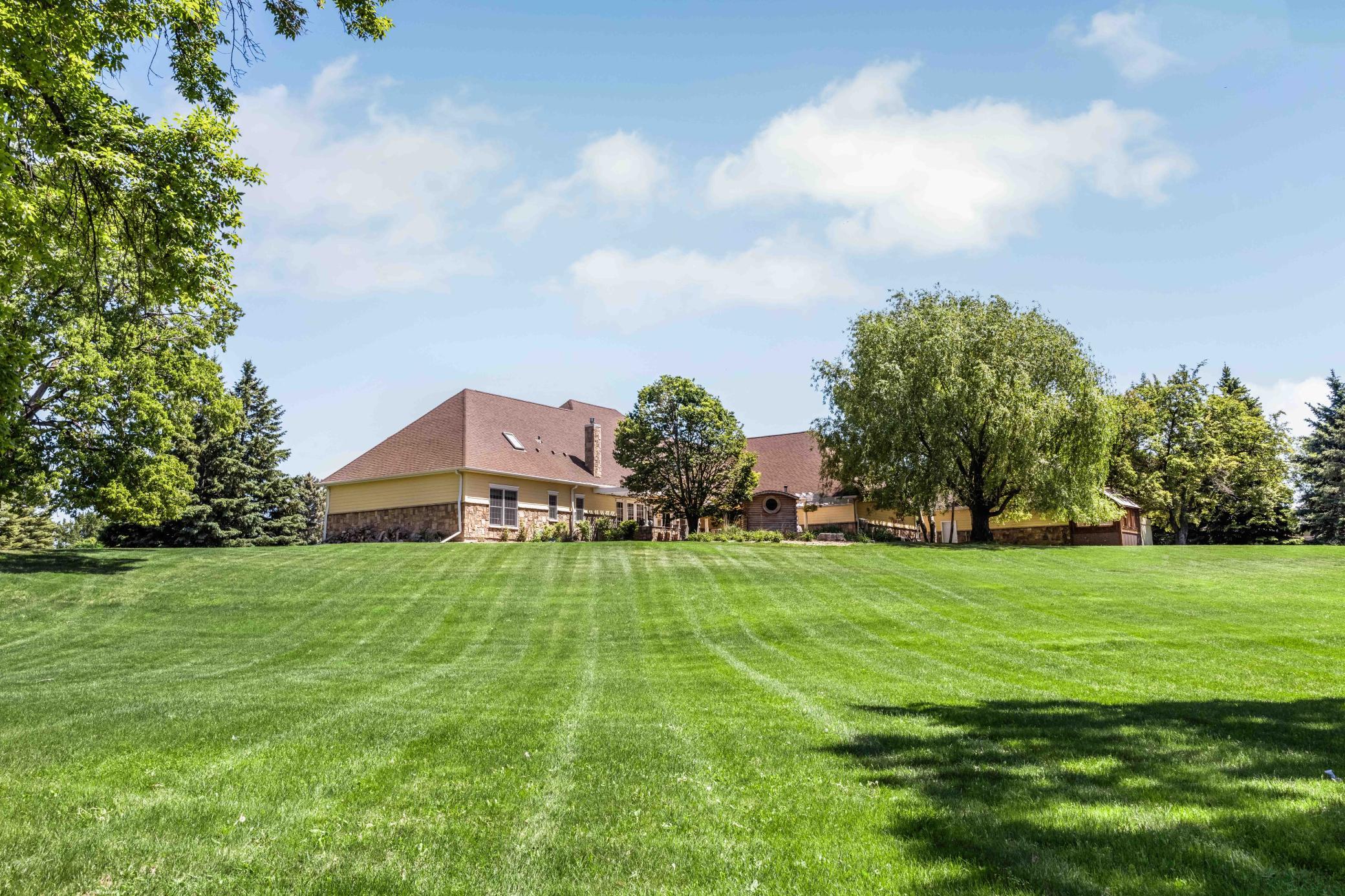705 18th Street North Moorhead, MN 56560 - Photo 10 of 98