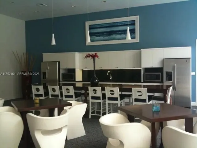 $2,750 | 2775 Northeast 187th Street, Unit 304, Aventura, FL 33180