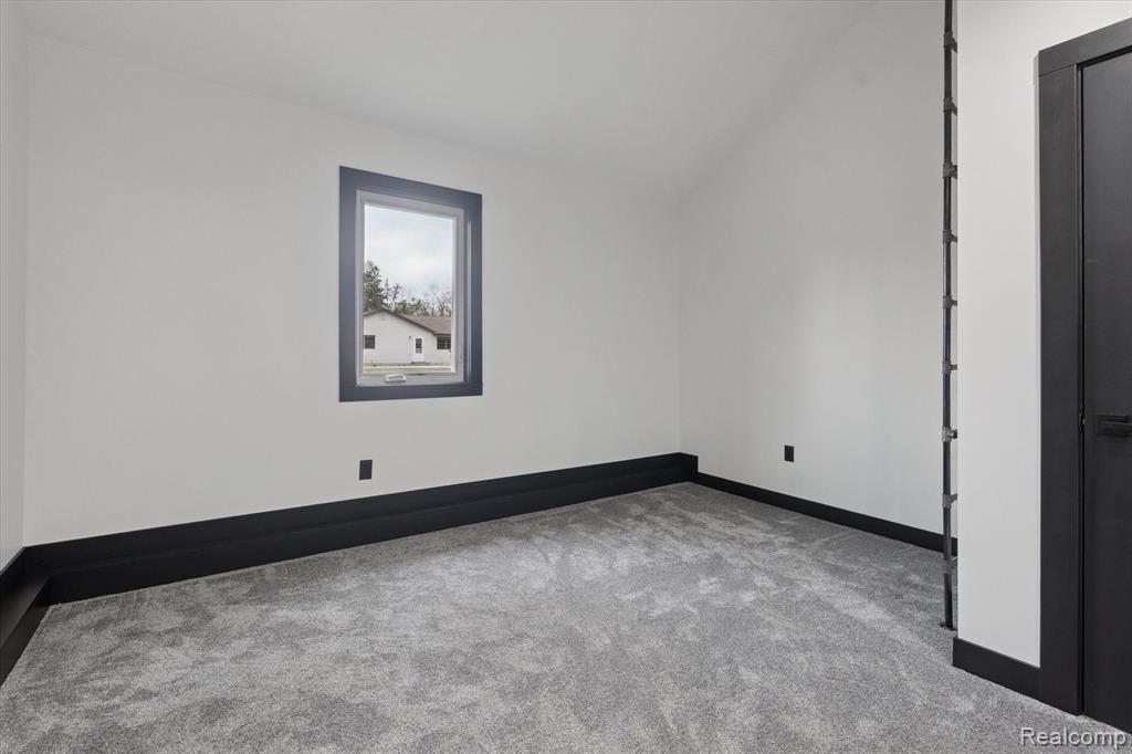 2560 South Morrice Road Owosso, MI 48867 - Photo 20 of 35