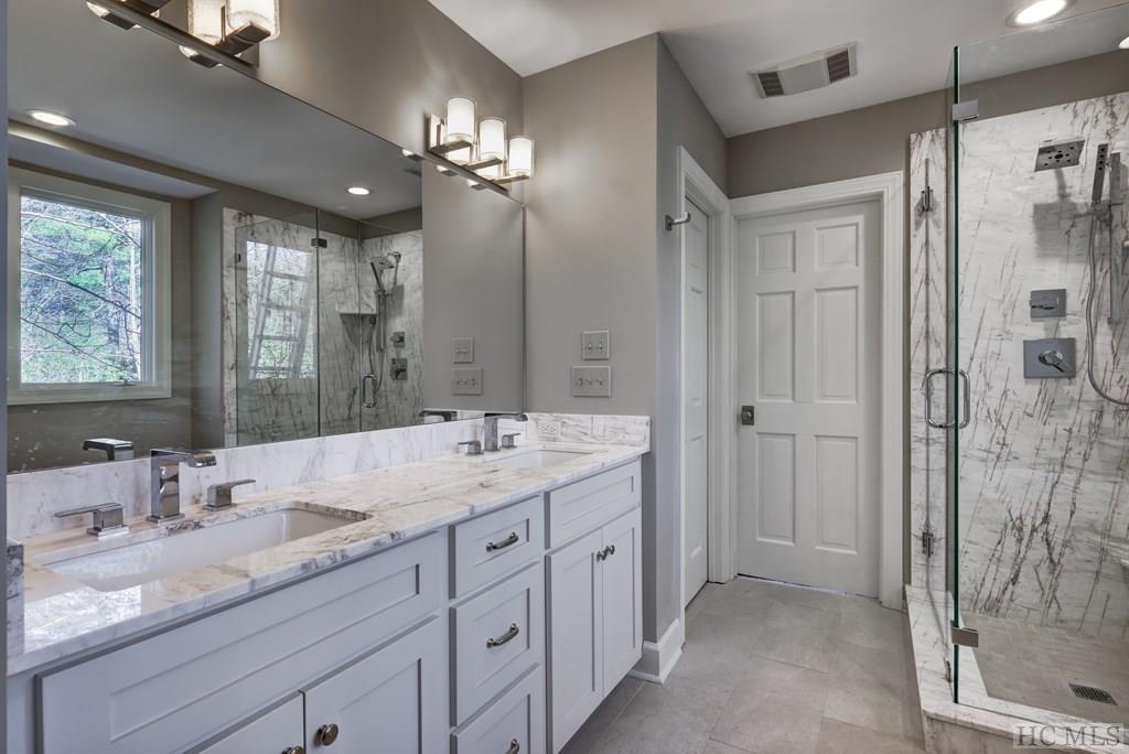 172 Rushing Spring Lane Sapphire, NC 28774 - Photo 15 of 24 Gallery Image 15