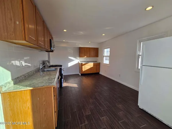 $2,900 | 14 Cottage Place, Unit A, Keansburg, NJ 07734