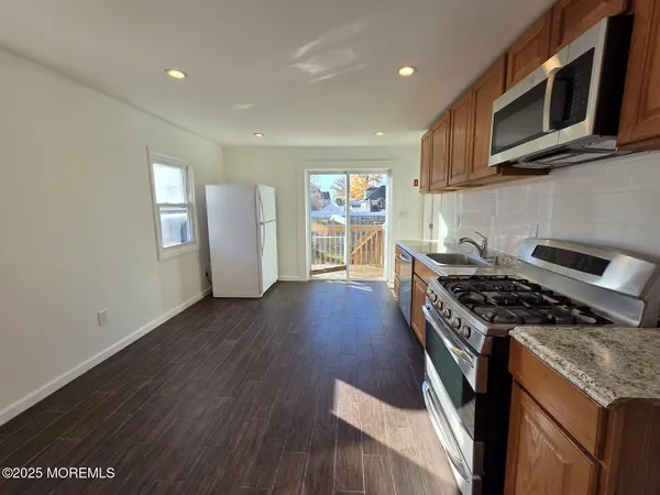 $2,900 | 14 Cottage Place, Unit A, Keansburg, NJ 07734