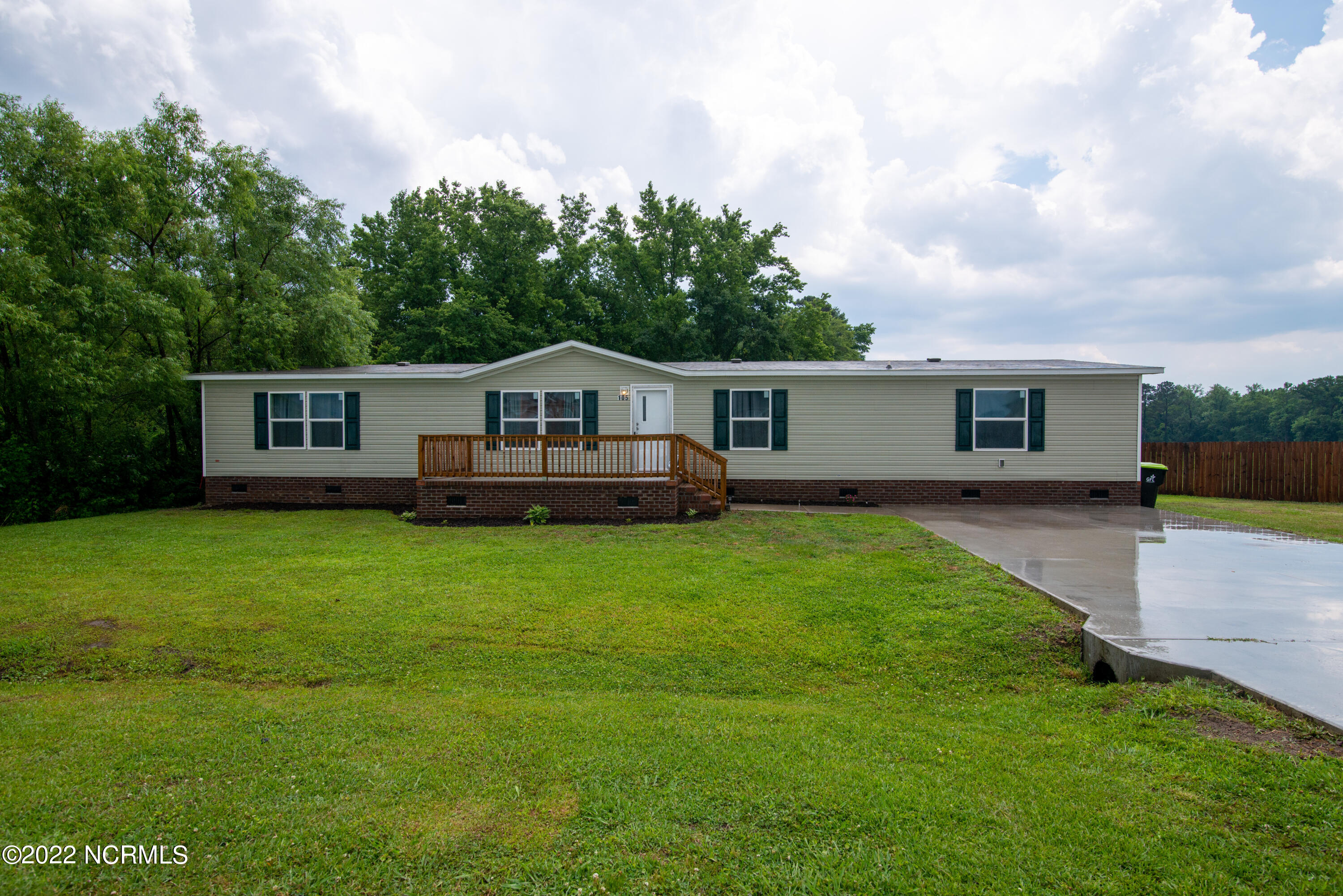 105 R&B Court Chinquapin, NC 28521 - Photo 1 of 33 DSC_5539