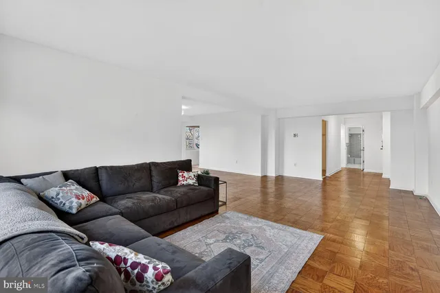 $495,000 | 4201 Cathedral Avenue Northwest, Unit 601E, Washington, DC 20016