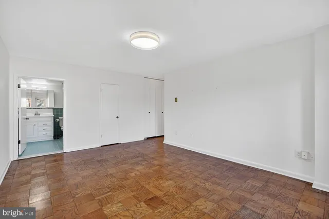 $495,000 | 4201 Cathedral Avenue Northwest, Unit 601E, Washington, DC 20016