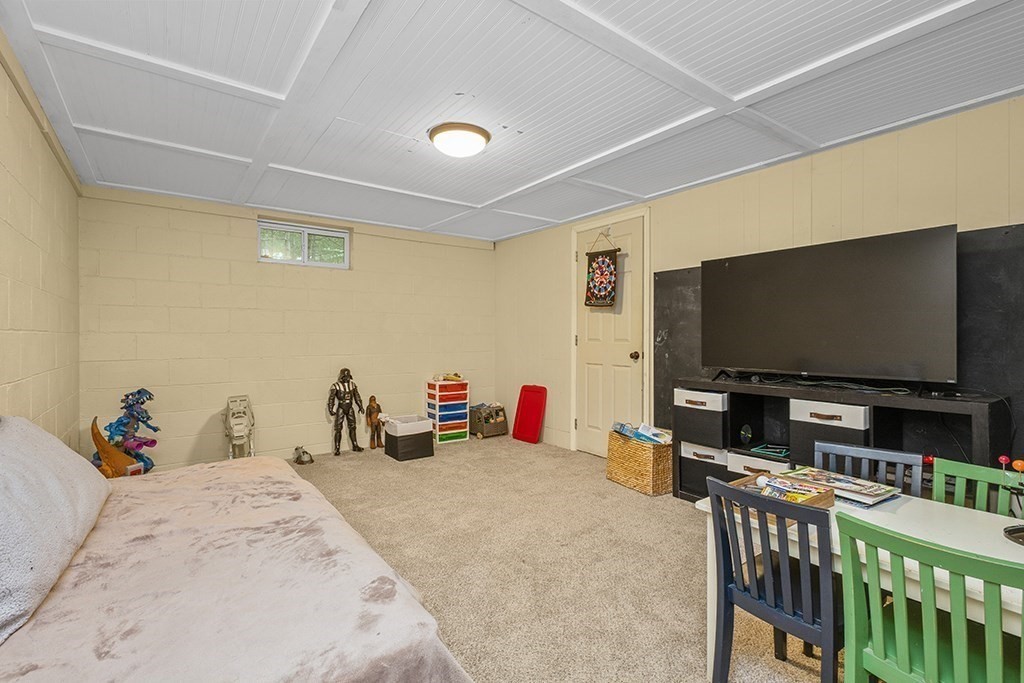 73 High Street Medfield, MA 02052 - Photo 33 of 38