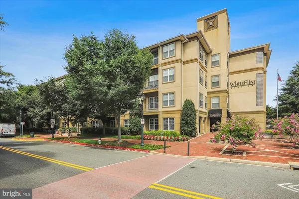 $399,000 | 11800 Old Georgetown Road, Unit 1424, Rockville, MD 20852