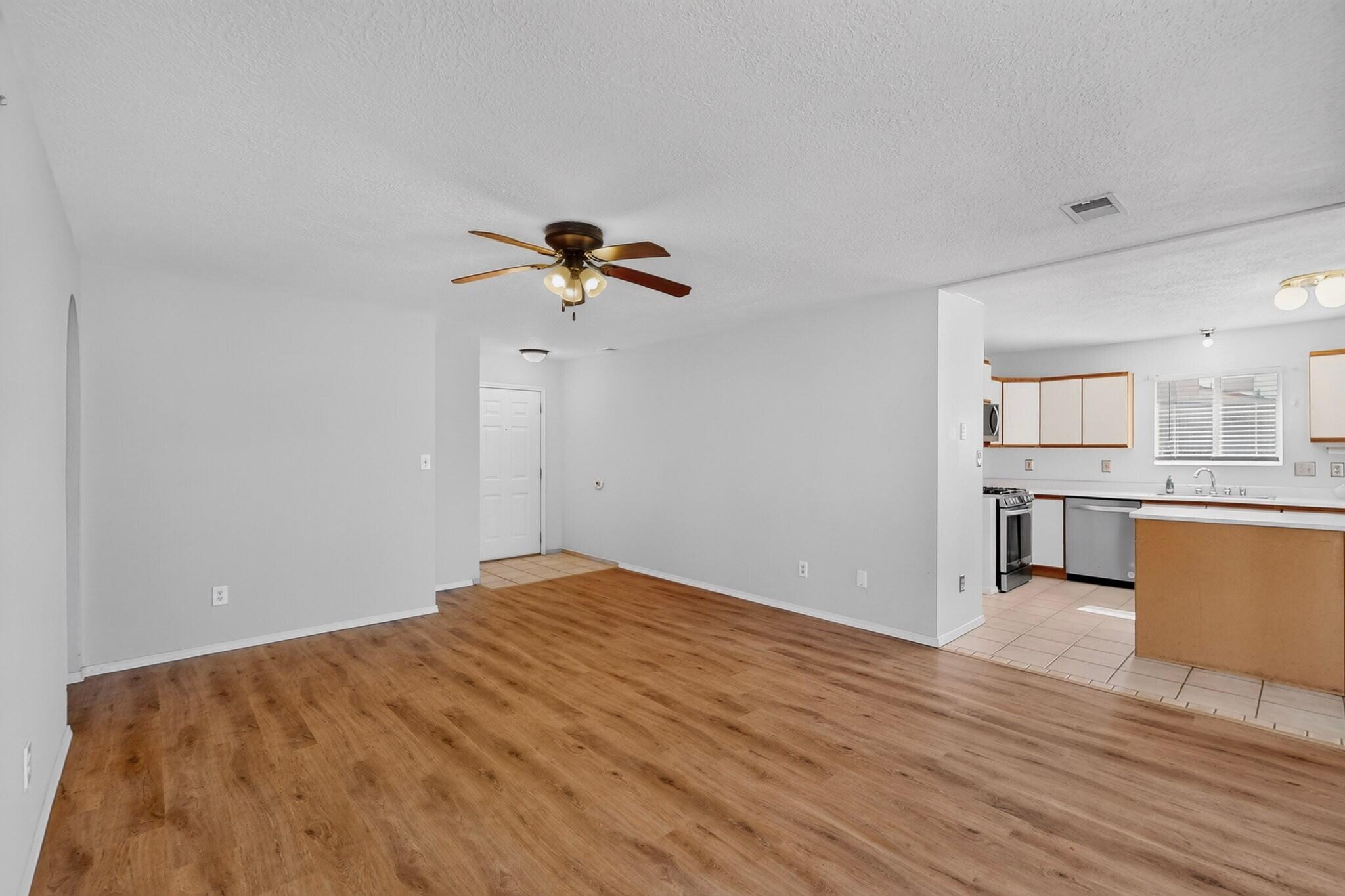 1657 Larkspur Drive Northeast Rio Rancho, NM 87144 - Photo 11 of 35 Gallery Image 11