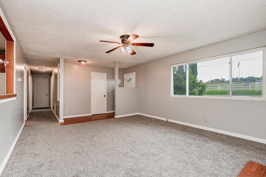 4441 Pitchin Road South Springfield, OH 45502 - Photo 4 of 20 4441 Pitchin Rd S