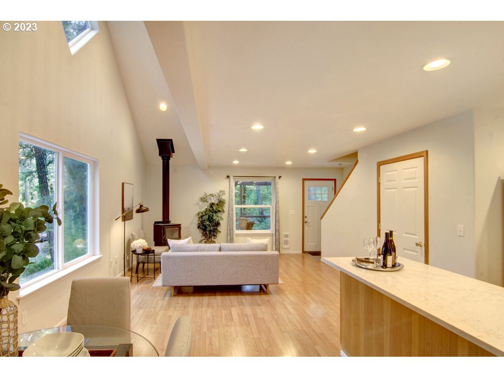 5165 Nectar Way Eugene, OR 97405 - Photo 14 of 47