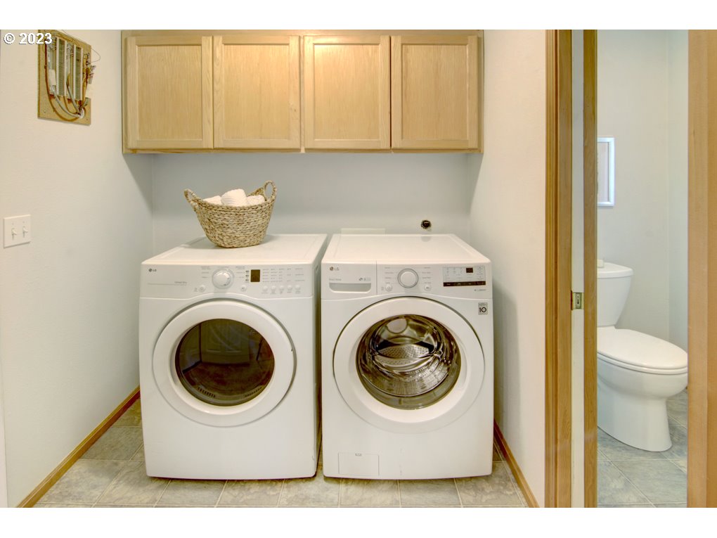 5165 Nectar Way Eugene, OR 97405 - Photo 24 of 47