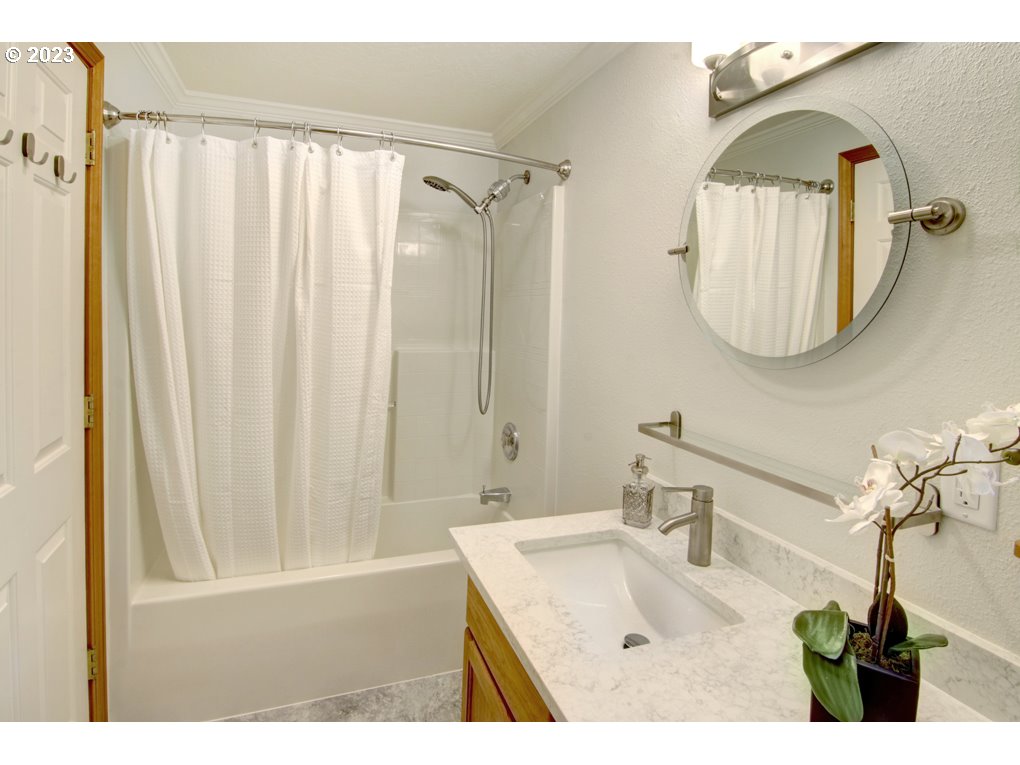 5165 Nectar Way Eugene, OR 97405 - Photo 38 of 47