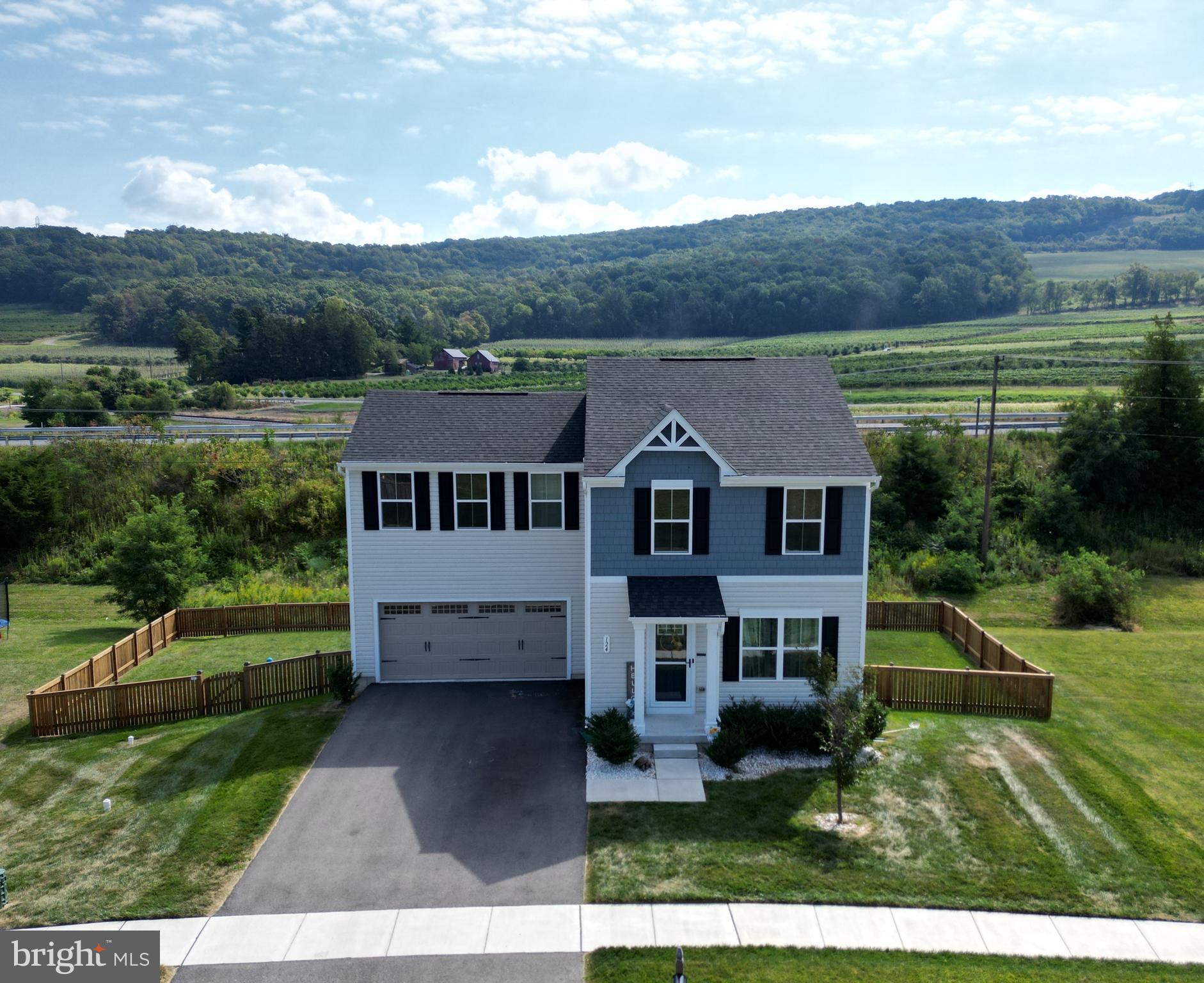 Gorgeous home in Smithsburg's premier community