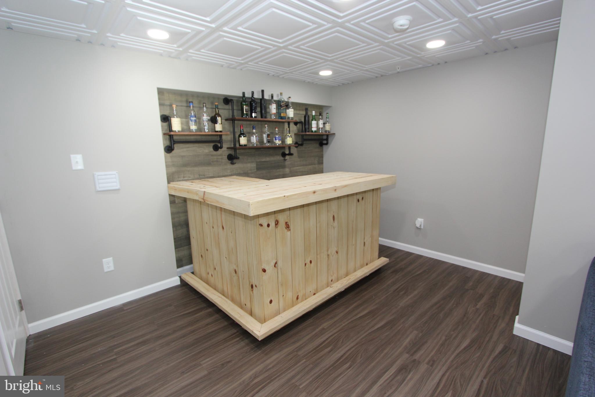 124 Boswell Boulevard Smithsburg, MD 21783 - Photo 29 of 42 Lower level bar