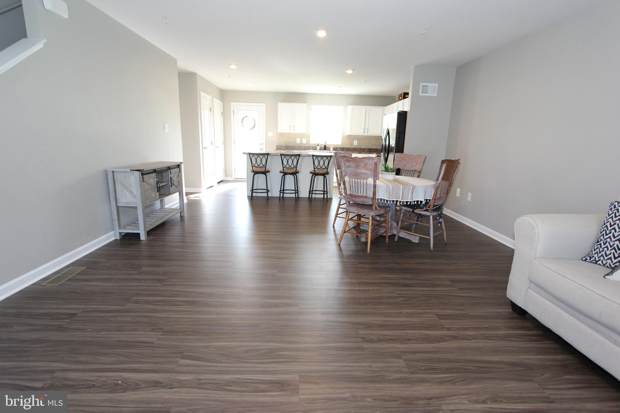 124 Boswell Boulevard Smithsburg, MD 21783 - Photo 10 of 42 Great room view towards kitchen
