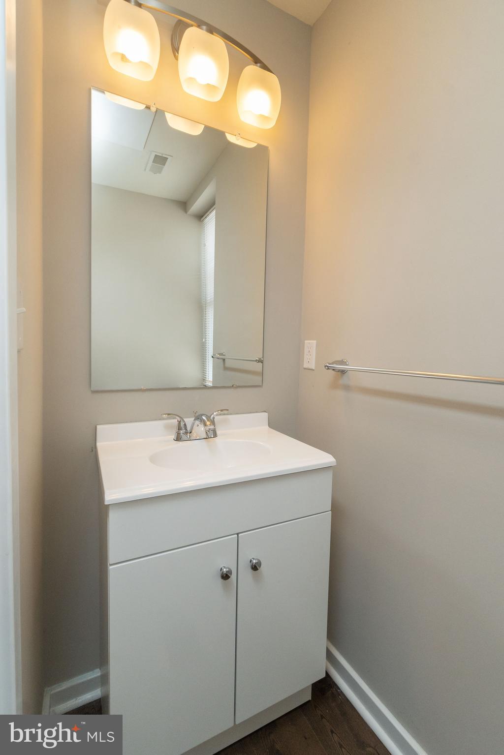 1724 Reed Street Philadelphia, PA 19146 - Photo 15 of 24