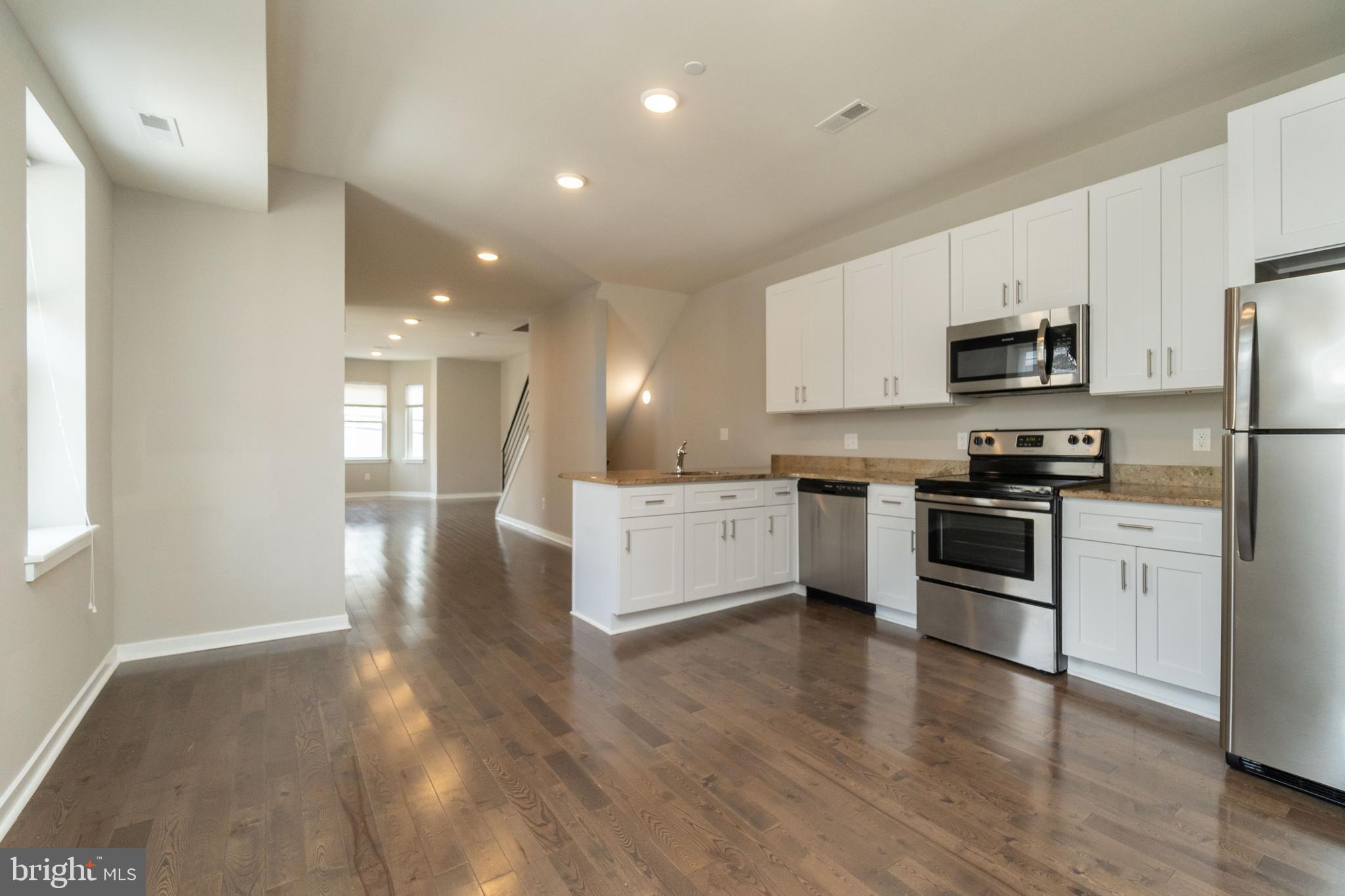 1724 Reed Street Philadelphia, PA 19146 - Photo 4 of 24