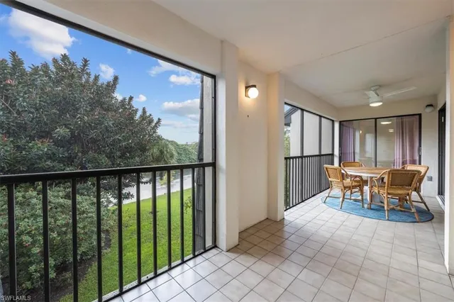 $350,000 | 1518 Oyster Catcher Point, Unit 1518C, Naples, FL 34105