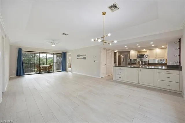 $350,000 | 1518 Oyster Catcher Point, Unit 1518C, Naples, FL 34105