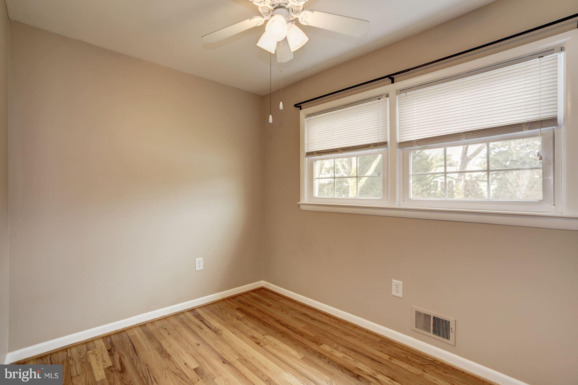 5502 Ashfield Road Alexandria, VA 22315 - Photo 17 of 27 Bedroom 2