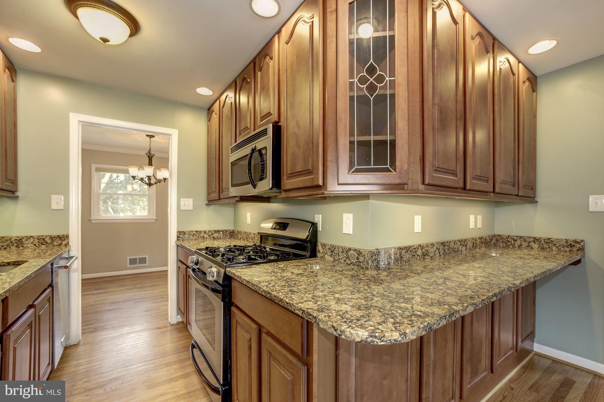 5502 Ashfield Road Alexandria, VA 22315 - Photo 7 of 27 Kitchen