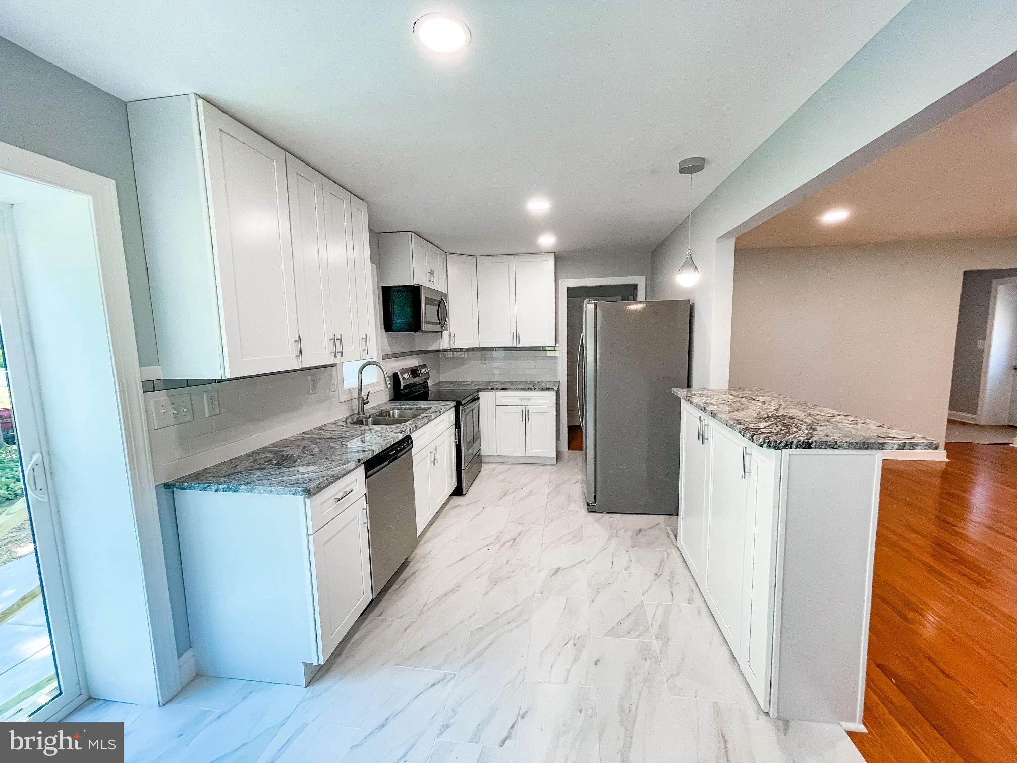 1160 Fieldsboro Road Townsend, DE 19734 - Photo 4 of 24 Tons of Cabinet Space