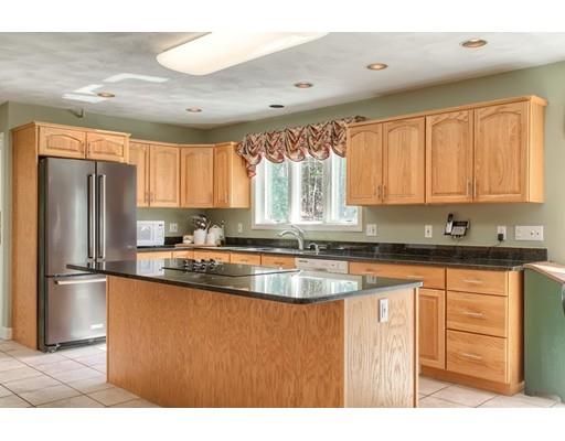 29 Campbell Road Middleton, MA 01949 - Photo 9 of 30 Gallery Image 9