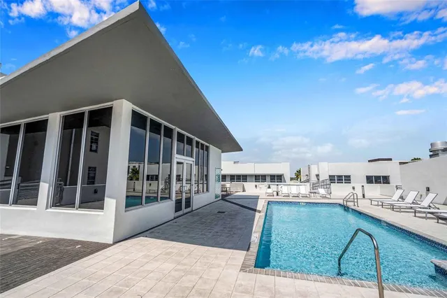 $725,000 | 434 Northwest 1st Avenue, Unit 501, Fort Lauderdale, FL 33301