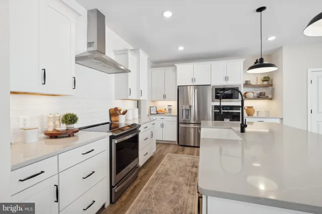 $571,941 | 30 Legume Drive, Martinsburg, WV 25403