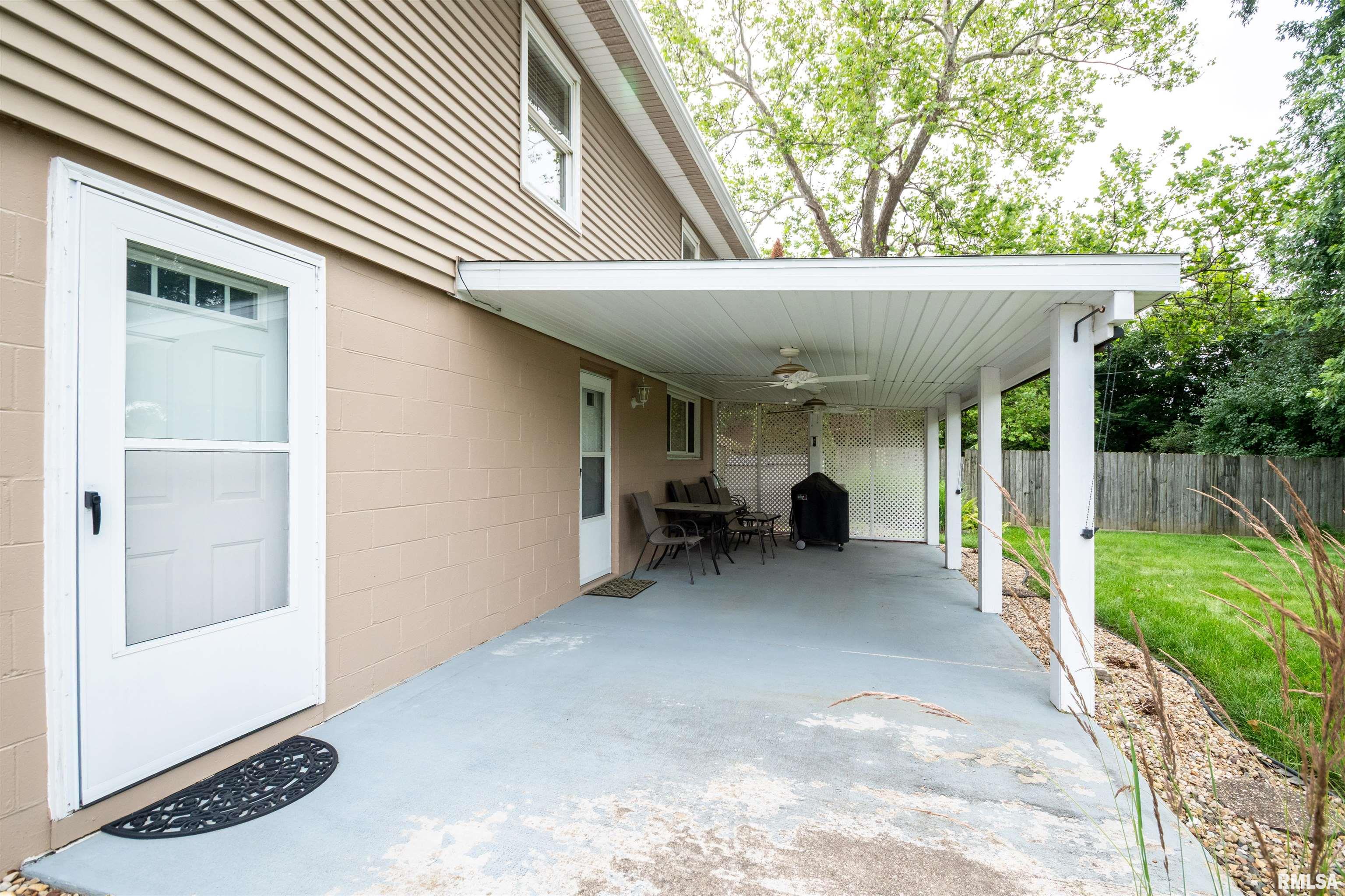 6203 North Randwick Road Peoria, IL 61615 - Photo 32 of 35