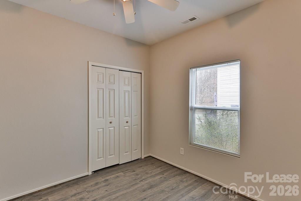 8946 Chalkstone Road Charlotte, NC 28216 - Photo 18 of 37